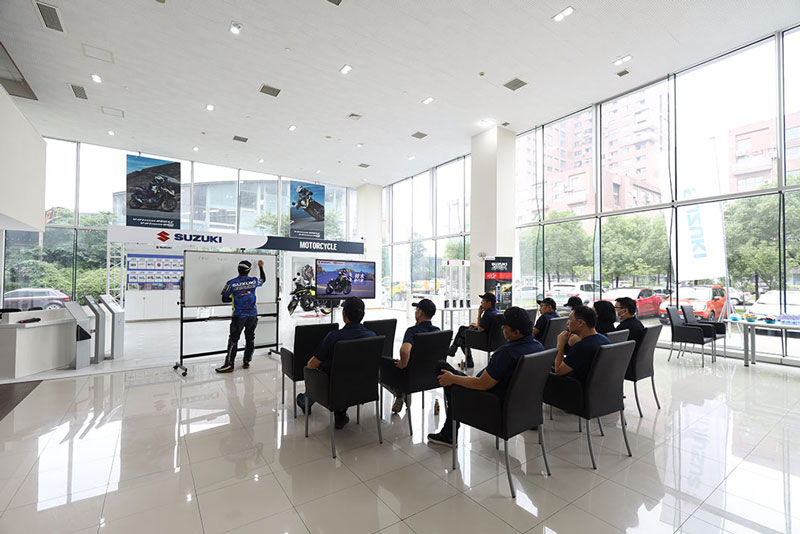 首届铃木骑行家风暴训练营开营