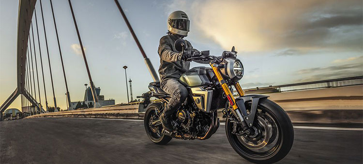 GSX-8R